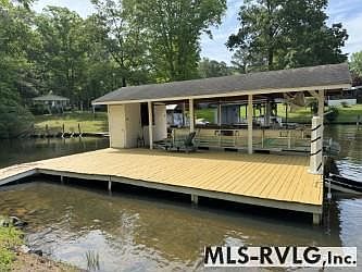 3rd image of 143 Crane Dr