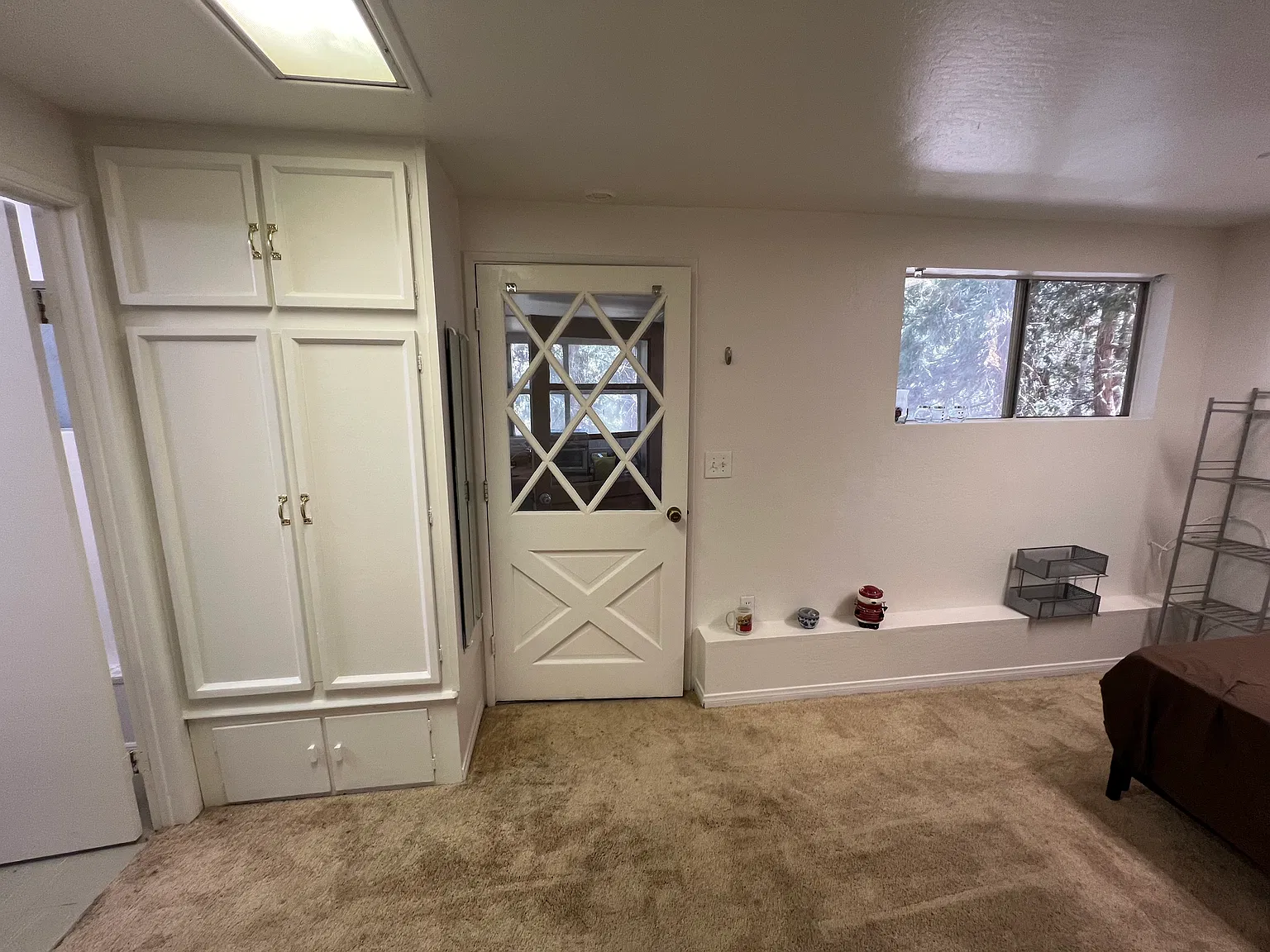 Studio, 300 sqft, $900 — Photo 3