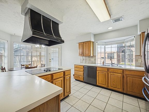 3rd image of 14418 Sycamore Lake Rd