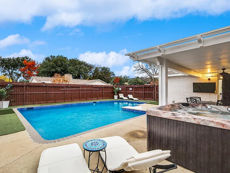 5048 Pemberton Ln — Photo 43