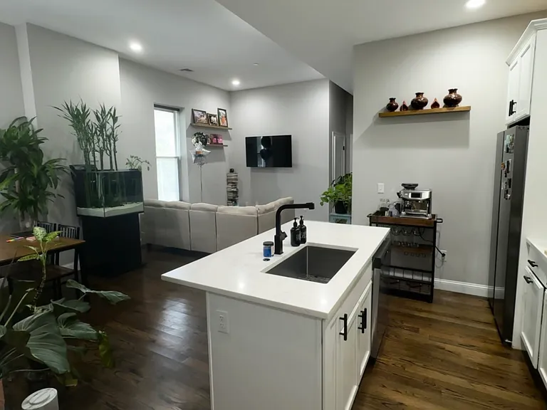 14 Rockland St #2 — Photo 11