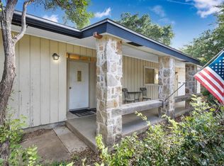 105 Hale St, Fredericksburg, TX 78624