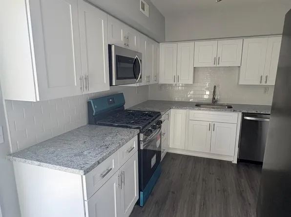 11 Indiana Ct APT C, Matawan, NJ 07747