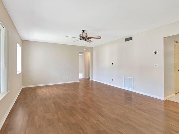 4th image of 4835 Sable Pine Cir APT C2