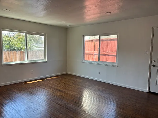 1 bed, $2,190 — Photo 2