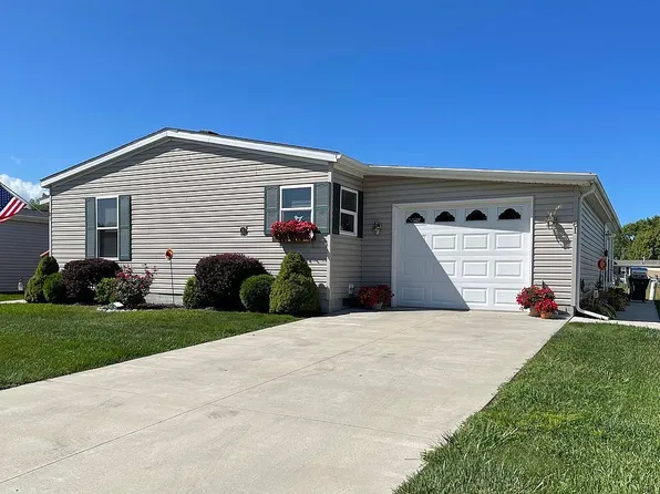 3211 Keewahdin Rd #81, Fort Gratiot, MI 48059