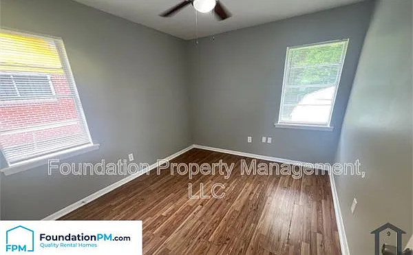 502 Charter Ave — Photo 6