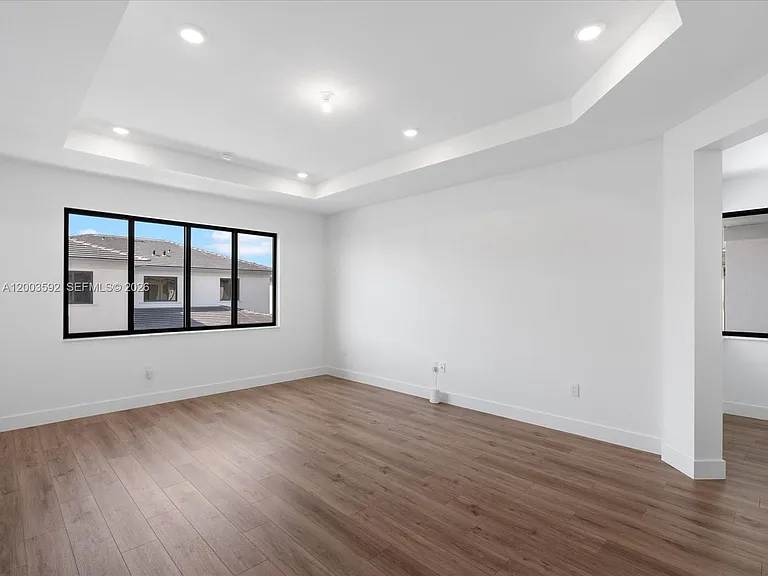 19602 NE 14th Ct — Photo 78