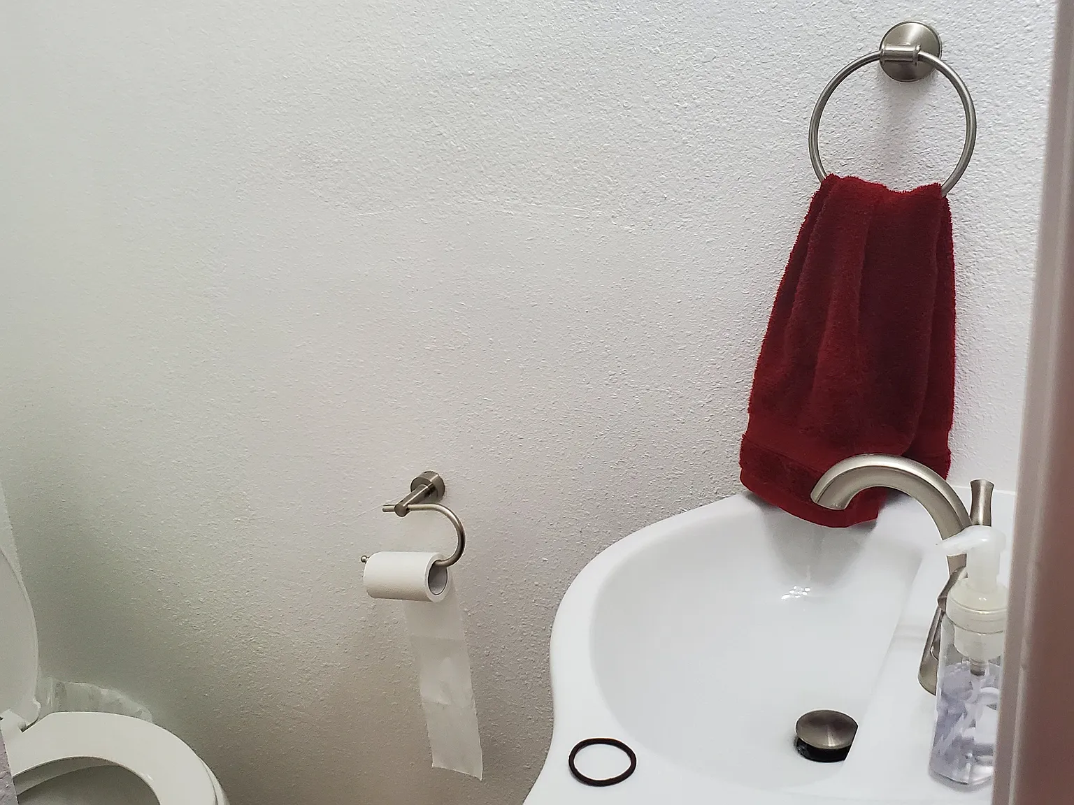 Studio, 300 sqft, $1,800 — Photo 4