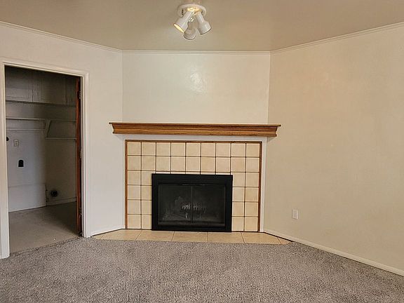 5th image of 208 Sunland Dr