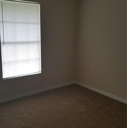 5th image of 1414 W 12th St
