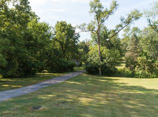 1N312 Bloomingdale Rd, Carol Stream, IL 60188