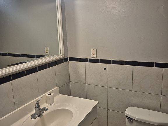 5th image of 120 W Catalan St #118