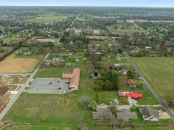 2nd image of SE 1st Street 4 Point #Tct-3