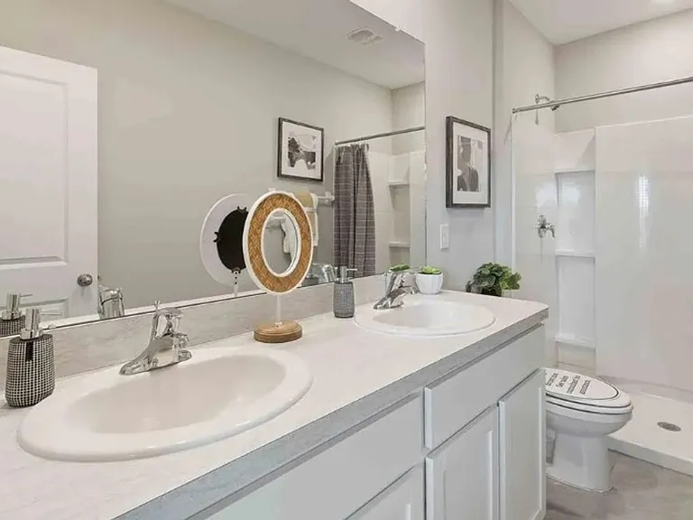 32997 Regent Canal St — Photo 10