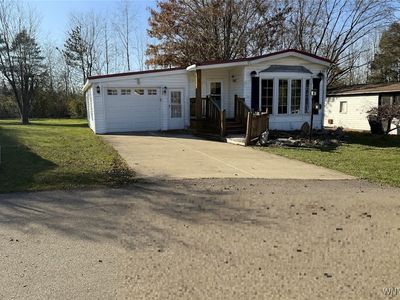 16 W Canyon Dr, Hamburg, NY, 14075