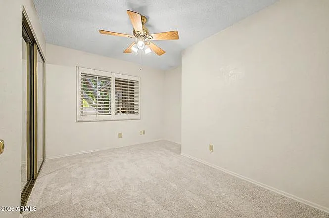 965 E Lamplighter Ln — Photo 12