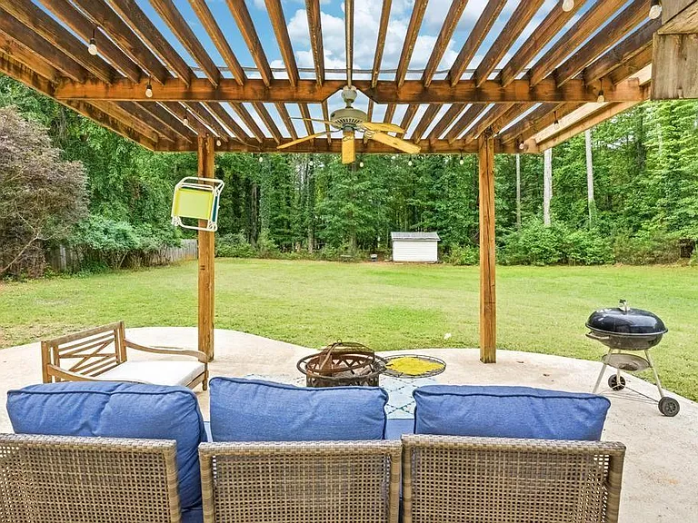 109 Bowfin Bay — Photo 31