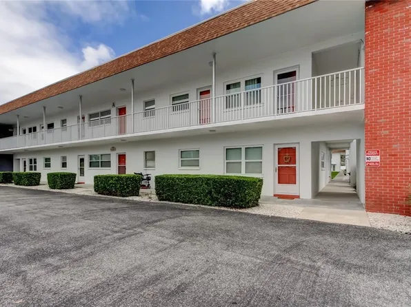 1325 58th St N APT 204A, Saint Petersburg, FL 33710