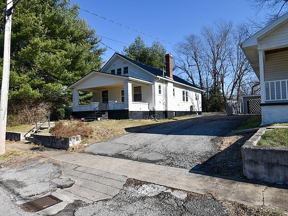 2nd image of 416 Chestnut St