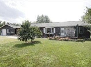 27601 20th Ave, Gobles, MI 49055
