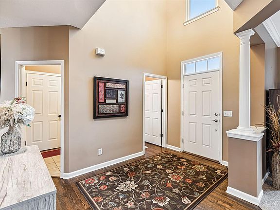 3rd image of 7002 Ruwes Oak Dr