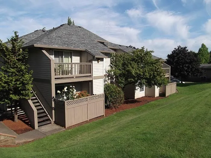 2 bed, 900 sqft, $1,399 — Photo 4