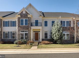 25083 Malmsbury Ter, Chantilly, VA 20152