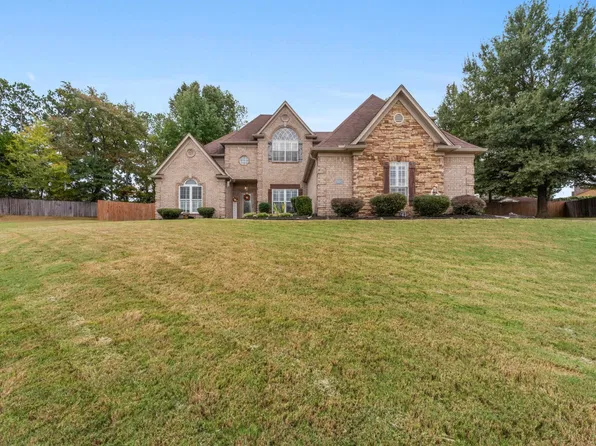6245 Christina Wood Dr, Bartlett, TN 38135