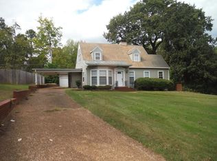 816 Riverview Dr, Florence, AL 35630