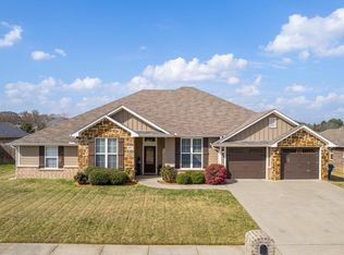 405 Laura Ln, Chandler, TX 75758