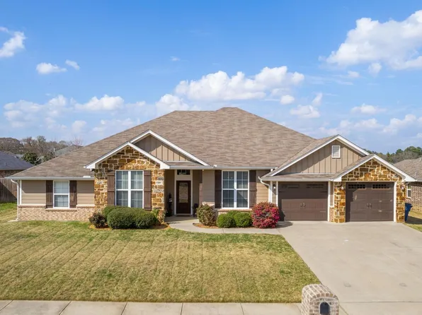 405 Laura Ln, Chandler, TX 75758