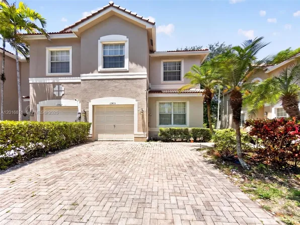 12415 SW 42nd St, Hollywood, FL 33027