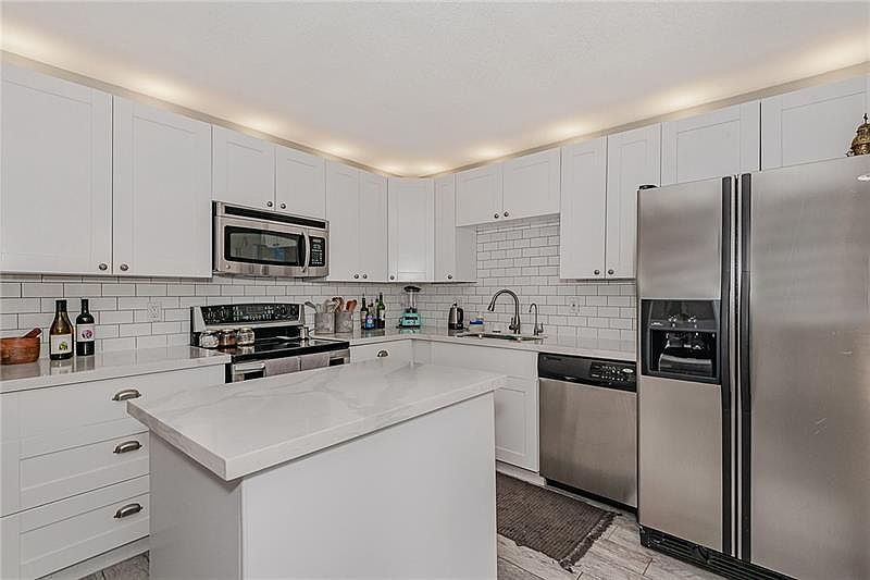 1st image of 2872 Waterford Dr S #2872