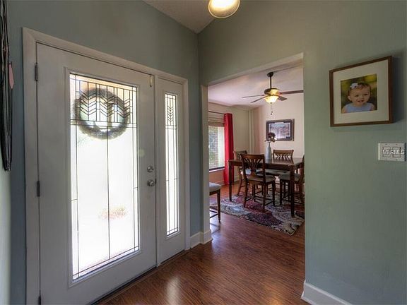 3rd image of 9561 Holbrook Dr