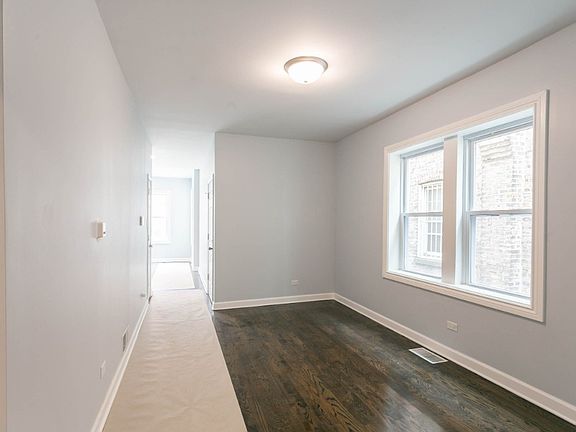 4th image of 1632 N Lotus Ave #1