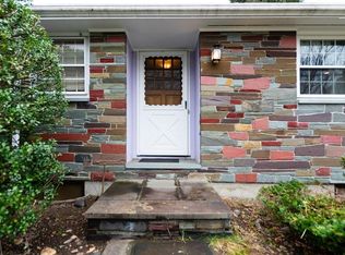 12 Oxford Rd, Natick, MA 01760