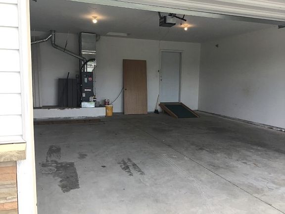3rd image of 17322 E Alki Ave