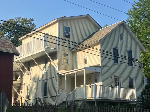 76 Union St APT D, Winooski, VT 05404