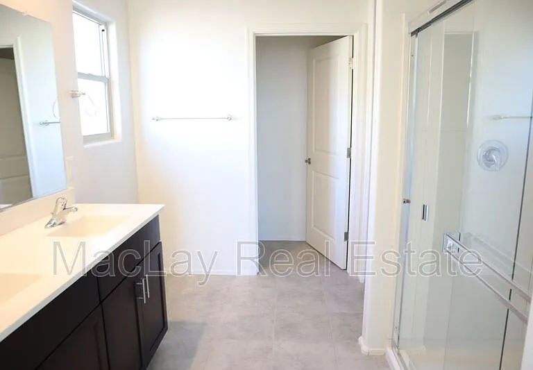 10676 W Golson Dr — Photo 5