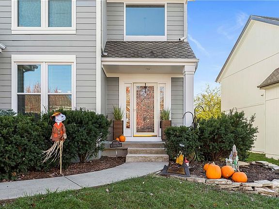 2nd image of 8115 W 144th Pl