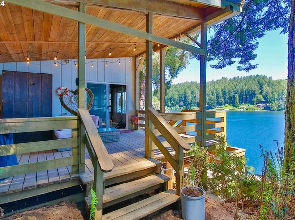 3290 S Tenmile Lk, Lakeside, OR 97449