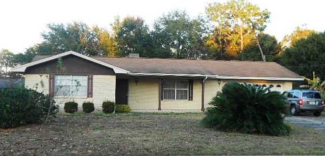 1st image of 3520 Wimbledon Dr