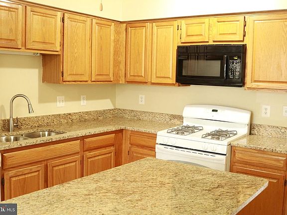 5th image of 14204 Regent Ct