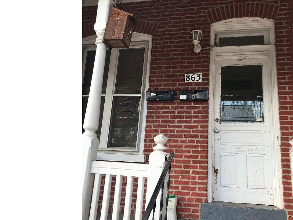2nd image of 836 Queen St