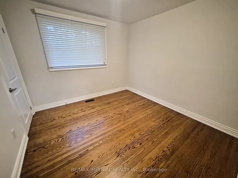 8 Multiflora Pl — Photo 15