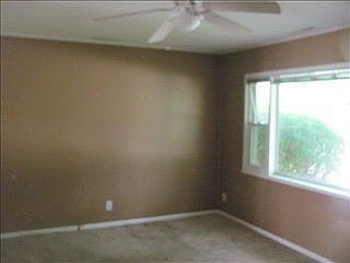 5th image of 2737 Medford St