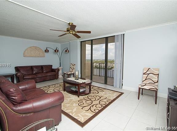 4th image of 18181 NE 31st Ct APT 2310