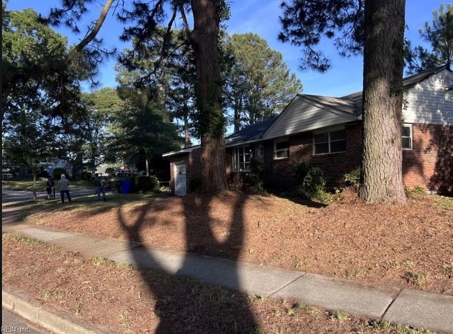 1st image of 8494 Lynn River Rd