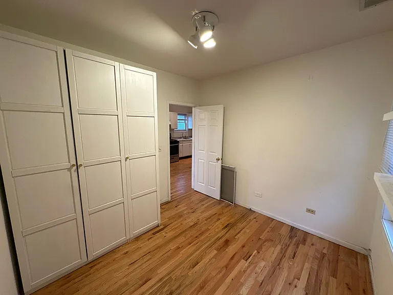 1503 W Nelson St #3R — Photo 7